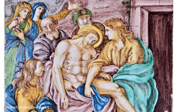 Via Crucis, Stazione 14 - Il corpo di Gesù è deposto nel sepolcro