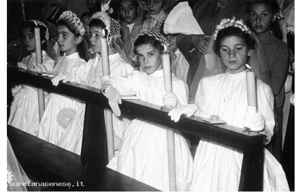 1958 - Ragazzine a Comunione