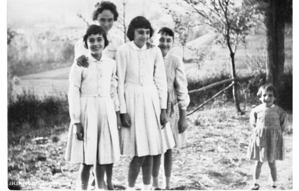 1958? - Le sorelle Burroni, adolescenti