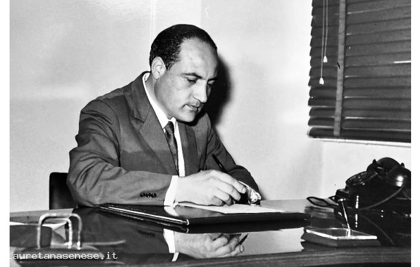 1978? - Alla scrivania di Direttore Didattico