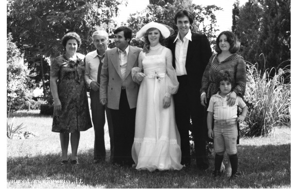 1977, Domenica 17 Luglio - Isaldo si sposa a Sinalunga