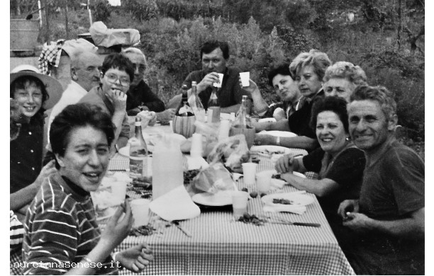 1985 - A tavola dopo la vendemmia