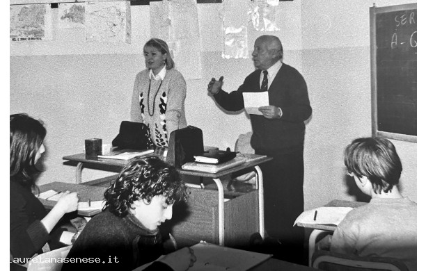 1998? - Enzo fa lezione di storia locale alle Medie