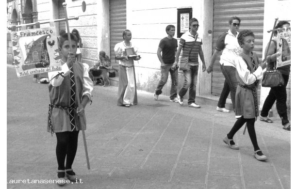 2010? - Corteo storico con le contrade estinte