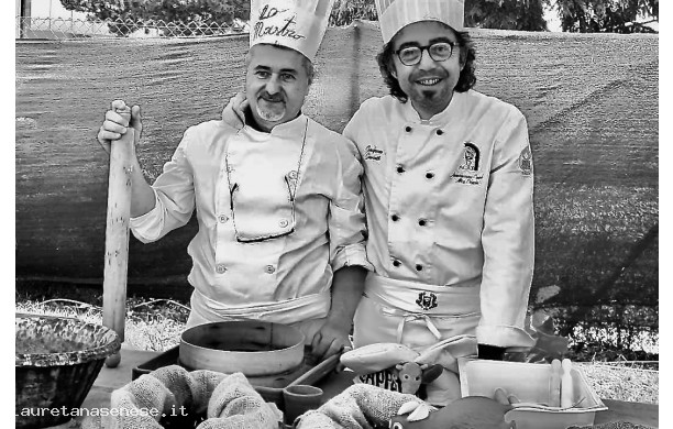 2018 - Due volontari AgriCrete all' opera