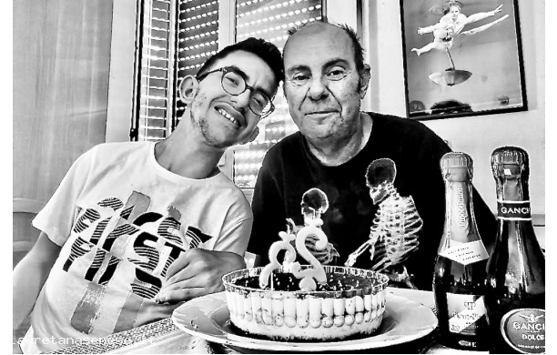 2022, 31 Luglio - Alessio festeggia il compleanno con l'amato padre