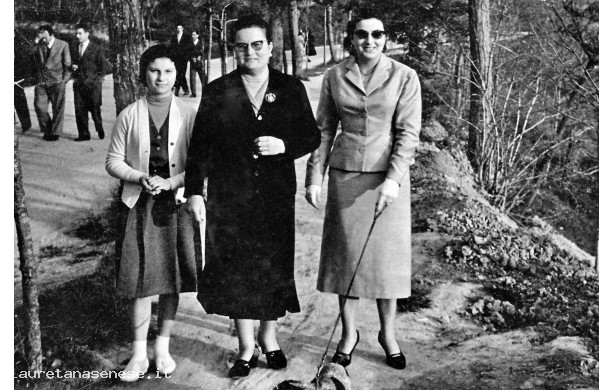 1959 - A passeggio per la Via Nova