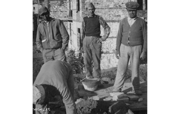 1964? - Si costruisce la casa del Trapassi sotto i giardini