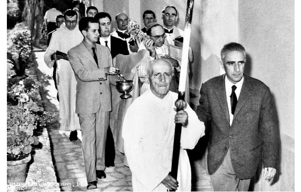 1965, Giugno - Si consacra la chiesa di San Giuseppe falegname