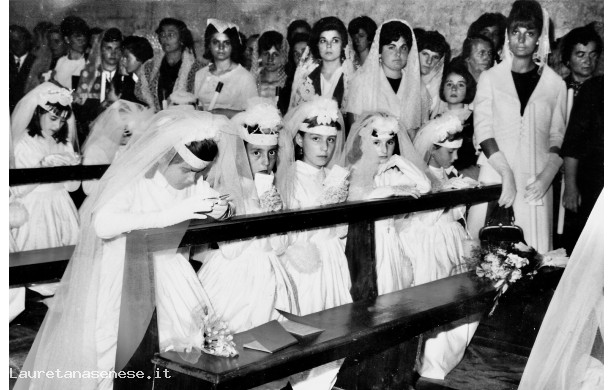 1964 - Prima comunione di Oriana e delle sue coetanee