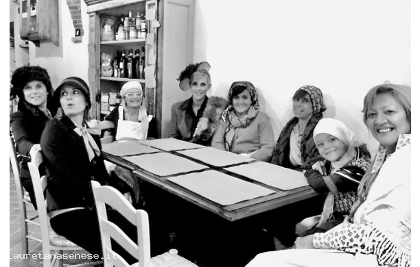 2015 - Vecchie signore a cena