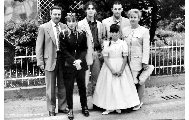 2002? - I Tozzi al completo festeggiano la nipote