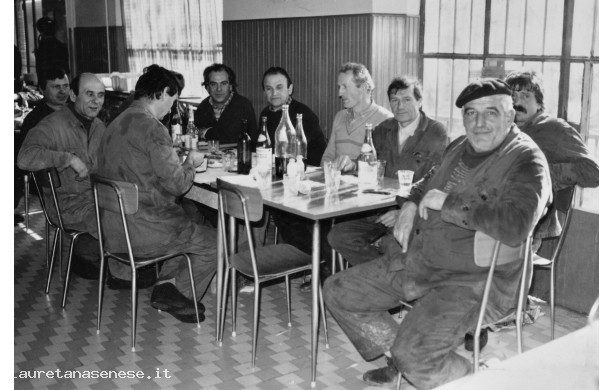 1985 ? - Ferrovieri alla mensa del deposito