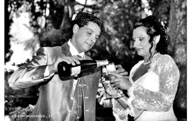 2005, Domenica 9 Ottobre - Francesco e Silvia, il brindisi soli nel bosco