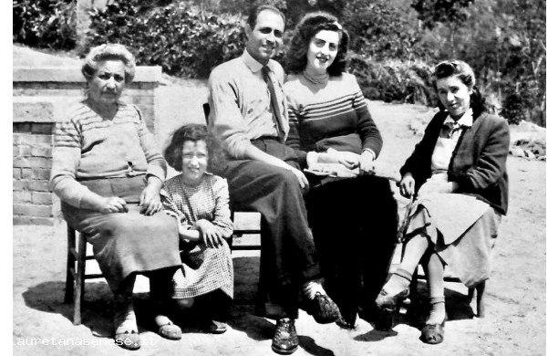 1949 - I Marignani seduti al fresco