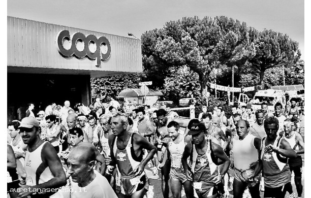 1983, Giovedì 15 Settembre - Gara podistica per l'inaugurazione Super Coop