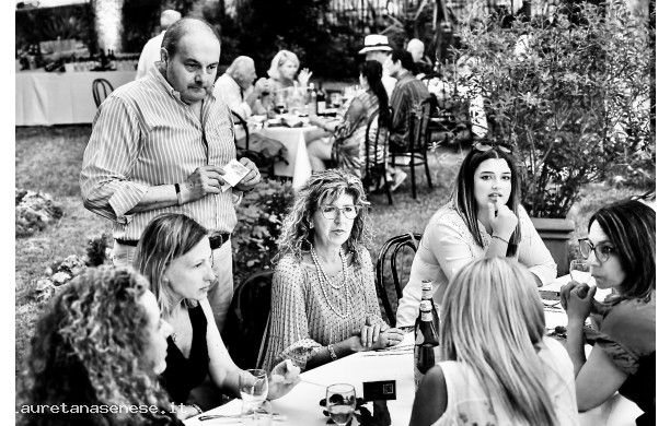 2022, Giovedì 16 Giugno - Serata alla Torre di Monte Oliveto, con degustazione