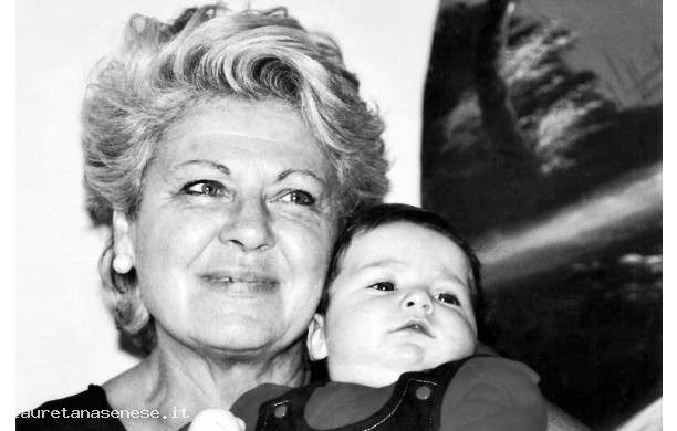 2001, Novembre - Nonna e nipote