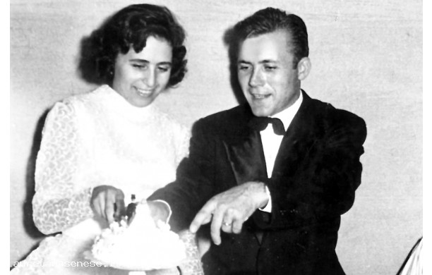 1956, Giovedi 13 Settembre - Guerrino e Viviana Tagliano la Torta