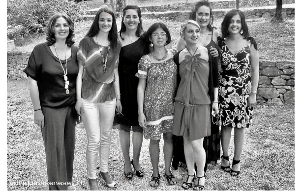 2012, Sabato 9 giugno -  Le amiche di Martina si ritrovano