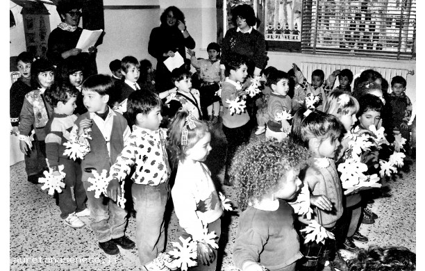1992, 22 dicembre - Fiocchi di neve alla festa di Natale