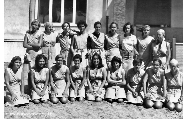 1976 - Istitutrici della colonia di Follonica