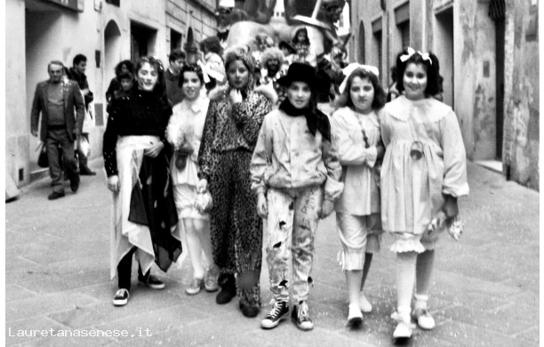 1991 - Mascherine di Carnevale in Corso Matteotti