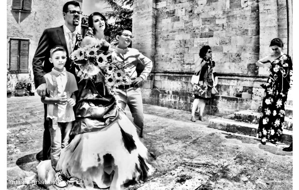 2017, 25 Giugno - Si sposa Marika, la citta di Mauro Gorelli