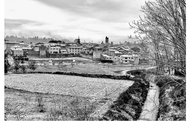 2019, 5 Febbraio - Il paese imbiancato dalla neve