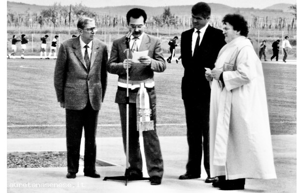 1990, Domenica 29 Aprile - Si inaugura il nuovo stadio di calcio