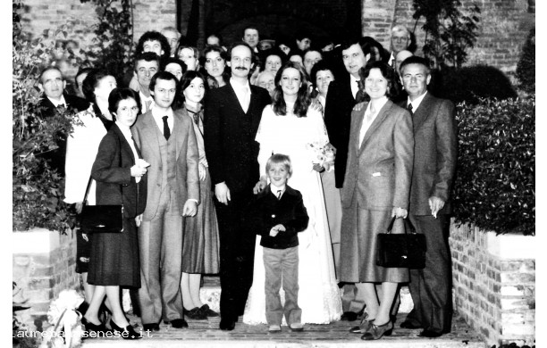 1979, Domenica 21 Ottobre - Luciana e Massimo con i parenti