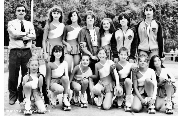 1987 - La squadra di pattinatrici