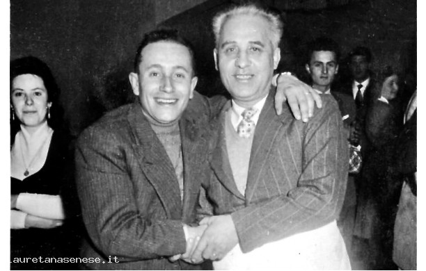 1957 - Due grandi amici alla festa del Giovedì Grasso