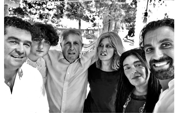 2018, Domenica 15 Settembre - I giovani Ravaglia festeggiano il nuovo arrivo