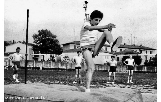 1971, 15 Maggio - Giochi della gioventù, gara di Salto in Alto