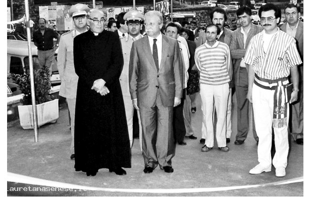 1986 - 19^ Mostra Mercato Ascianese: Inaugurazione con la squadra del Comune