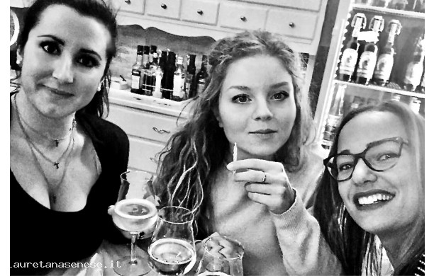 2019, Sabato 5 Gennaio - La bella Margherita festeggia i 30 con le amiche