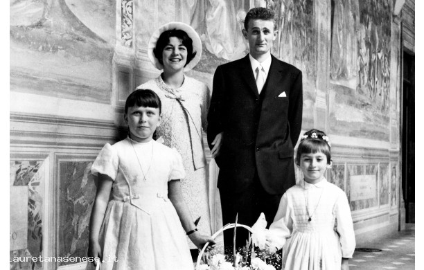 1970? - Foto ricordo in uno scrigno di grande bellezza