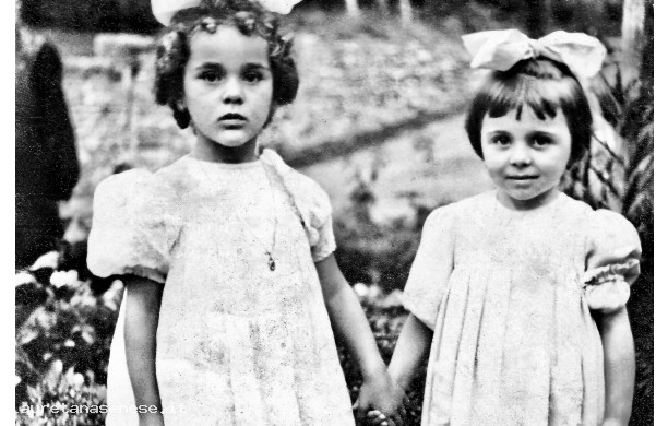 1944 - Due piccole cuginette