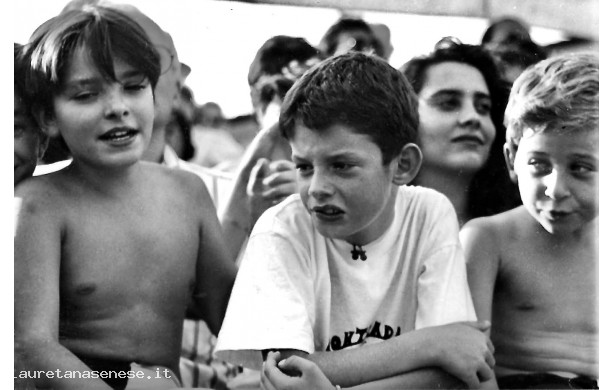 1993 - Tre giovani contradaioli al Palio