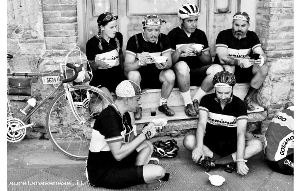 2023, Sabato 30 Settembre - L'Eroica e la ribollita che si gusta in compagnia