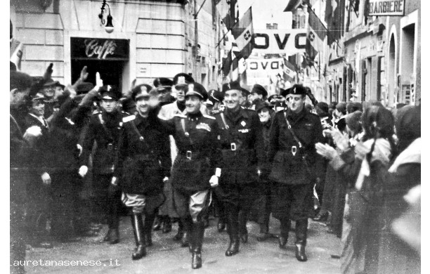 1937, Sabato 27 Novembre - Achille Starace davanti alla Pianella