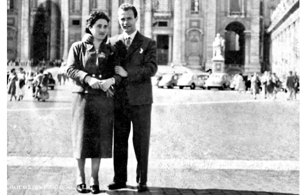 1954, Ottobre - A Roma in viaggio di nozze
