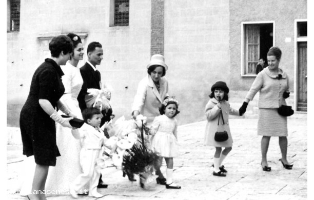 1965, Mercoledì 28 Aprile - Terzino accompagna Marta in chiesa