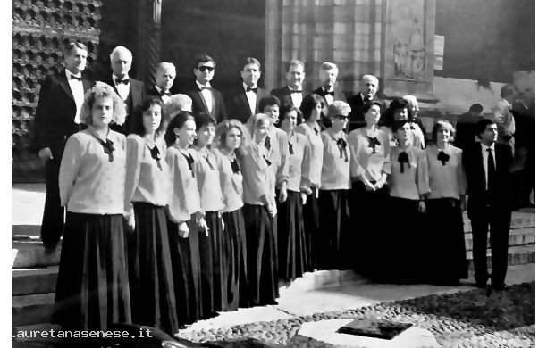 1997 - Corale di Sant'Agata in trasferta a Volterra