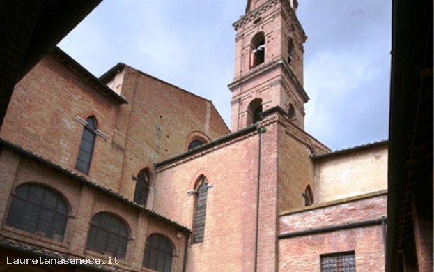 IL CHIOSTRO DEL CARMINE